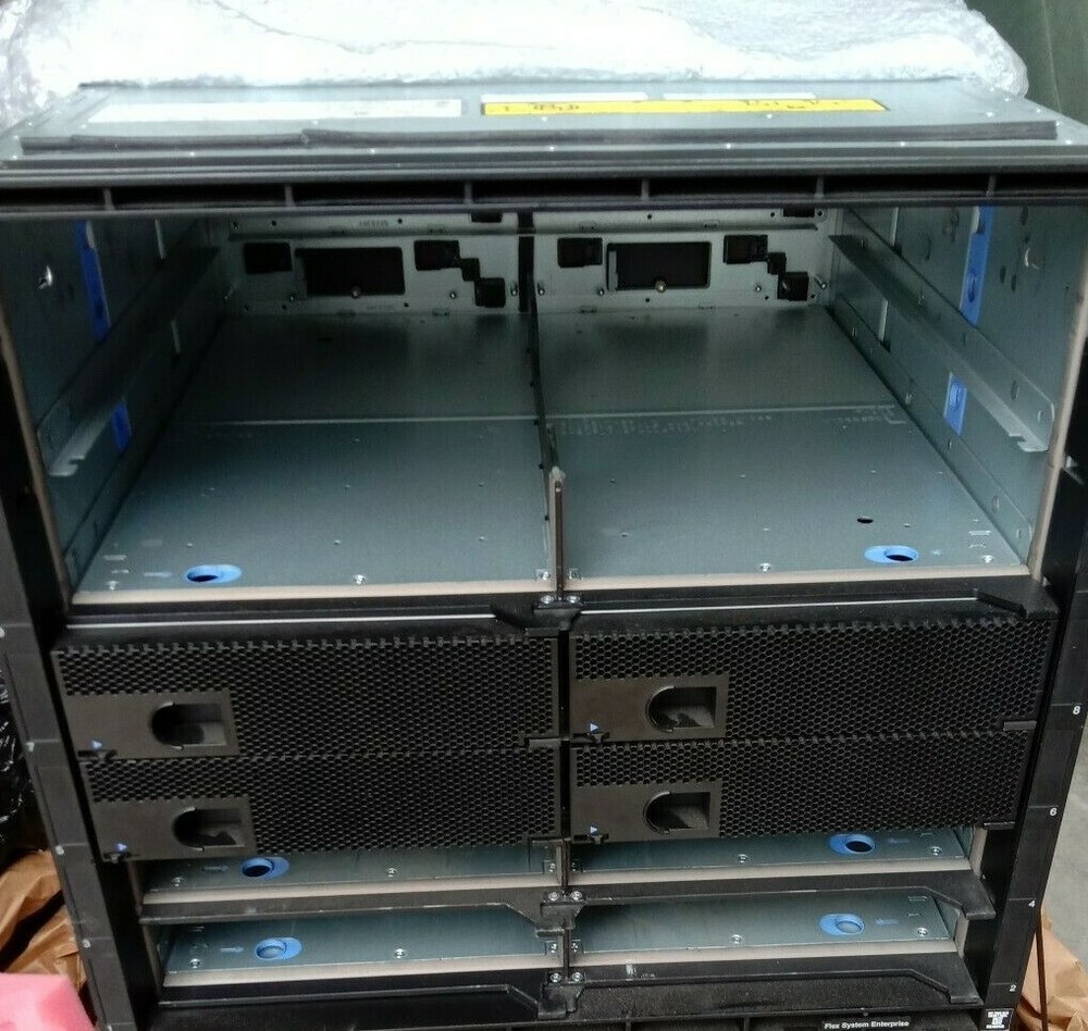 LENOVO FLEX SYSTEM CHASSIS 10U 7893-92X , VERY BASIC CONFIGURATION-SEE BELOW