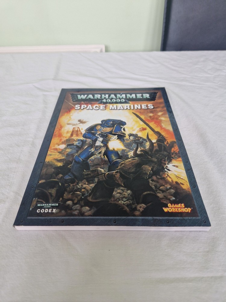 Warhammer 40K SPACE MARINES Codex Softcover 2009 Games Workshop OOP VGC