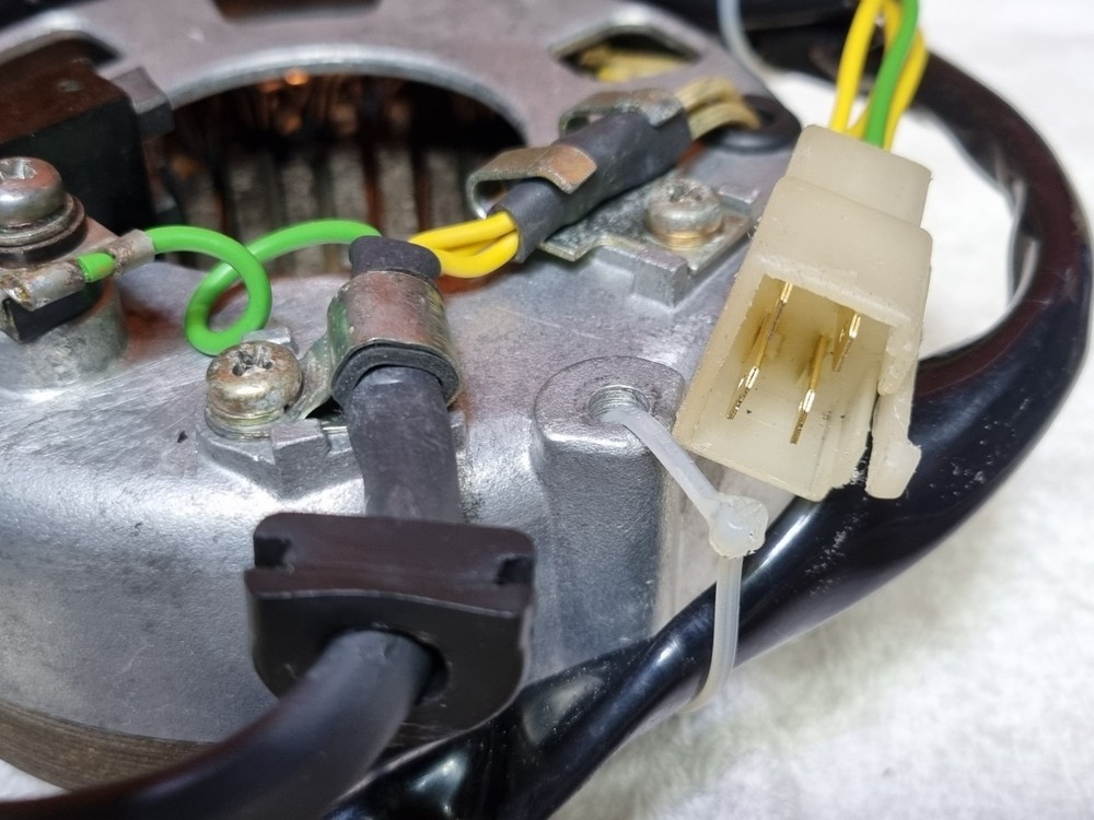 Suzuki Gt750 Alternator/generator