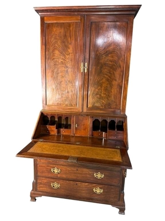 18TH CENT. FLAMED MAHOGANY BLIND DOOR SECRETARY