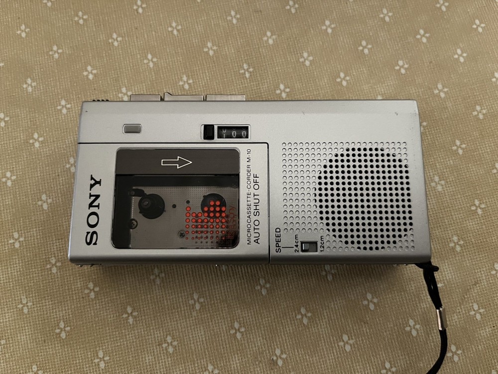Sony Microcassette M-10 Recorder Vintage Turns On, but non-functioning