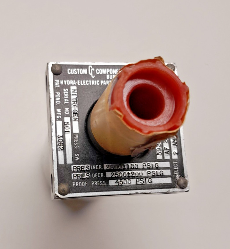 Surplus NOS Custom Component Nitrogen Pressure Switch 90053 Rocket Engine NASA