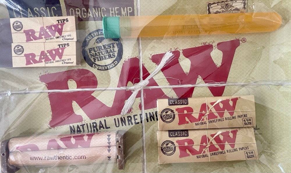 RAW Rolling Tray 7-Piece Combo Set + Rolling Machine - NEW / ORIGINAL PACKAGING
