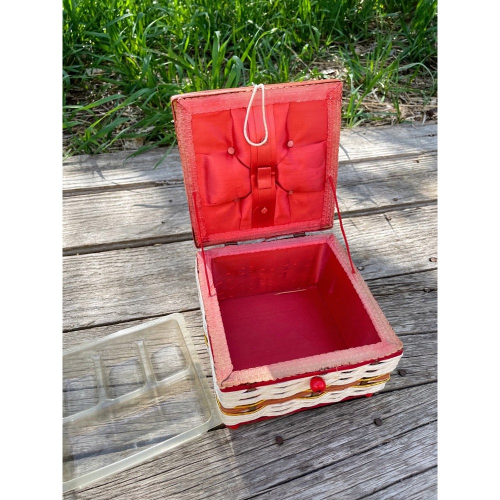 Vintage raffia straw Small Sewing Box Retro Red