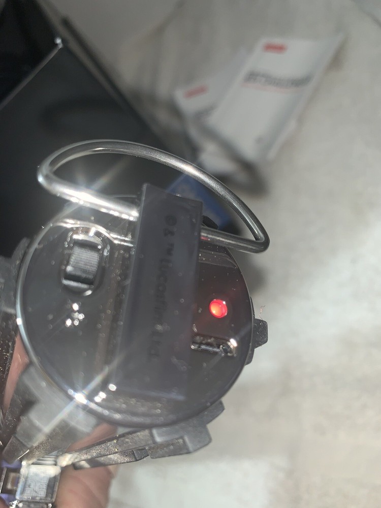 Star Wars Jedi Challenges AR Headset With Lightsaber See Description