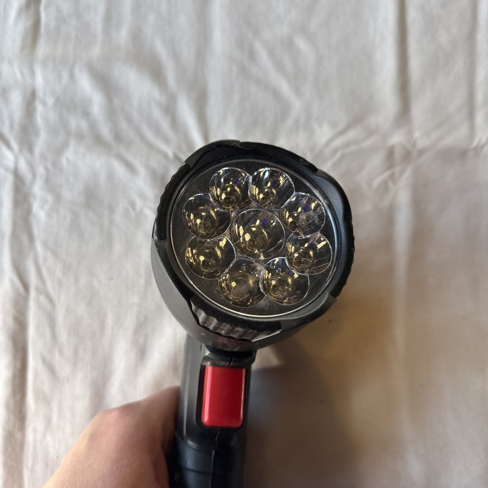 DRILL MASTER MODEL 69652, 18 VOLT LED FLASHLIGHT Work Light