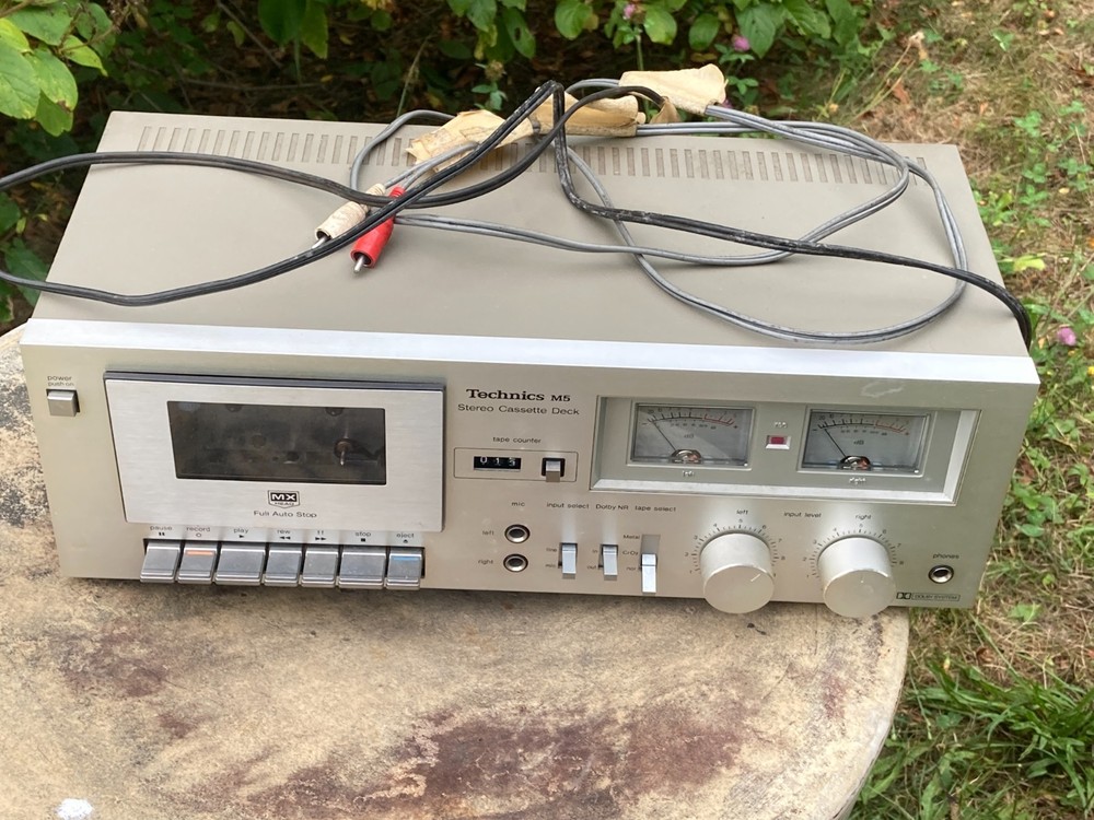 Vintage Technics model No. RS-M5 Stereo Cassette Deck Chrome Silver