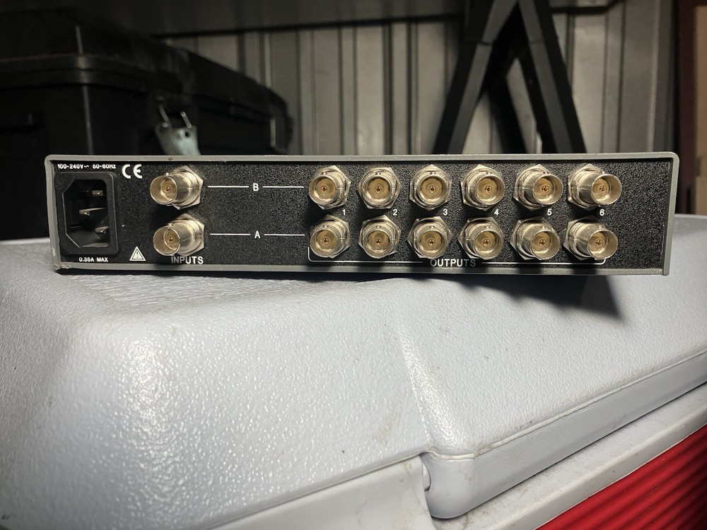 Extron Composite Video Distribution Amplifier