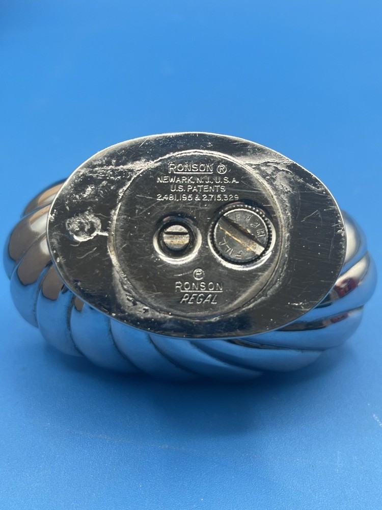 VTG Ronson Regal Table Lighter Mid Century Modern Chrome Shell Atomic MCM