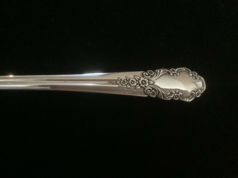International BRIDAL VEIL serving fork