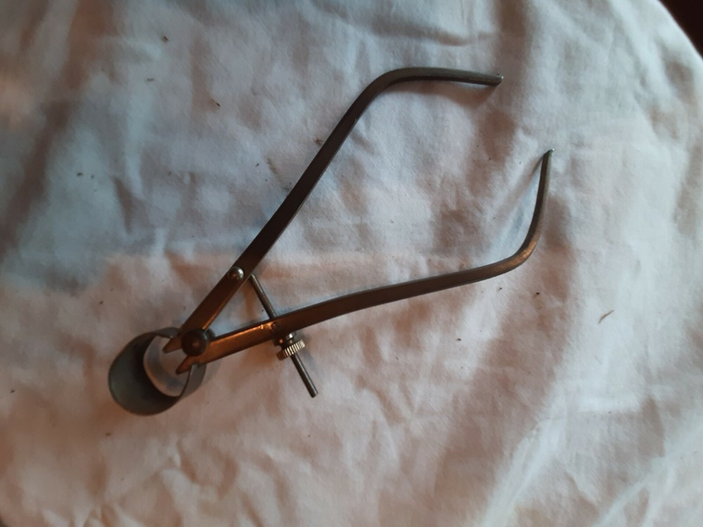 VINTAGE JAPAN DIVIDER