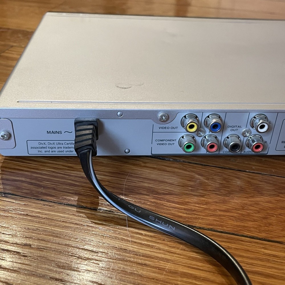 Philips DVP5140/37 Multiformat DVD Player with Remote, AV Cables, Tested