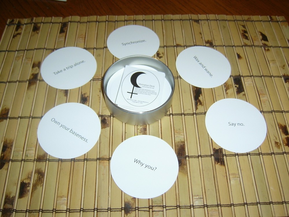 Divination Deck by Dark Moon Lillith - Johnnie Mazzocco, 2005