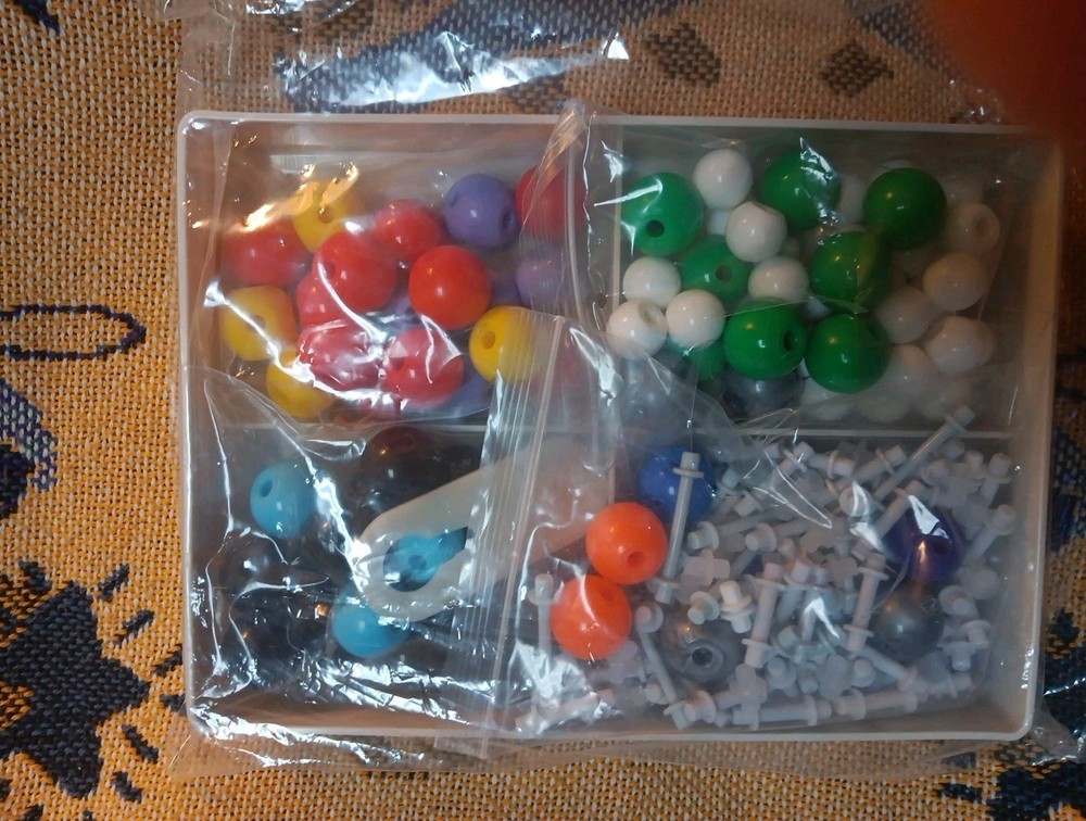 Molecular Structure Model Kit Science Chemistry STEM Uncounted Art Sculpture