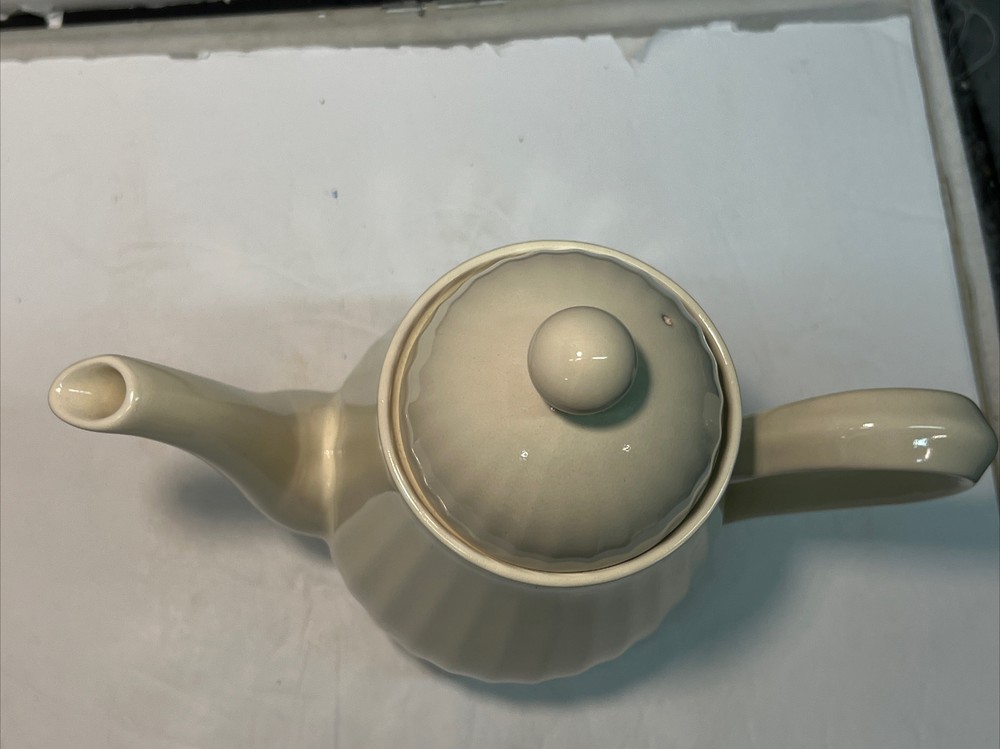 Nikko “Perception” Tall Coffee Pot Off White Japan