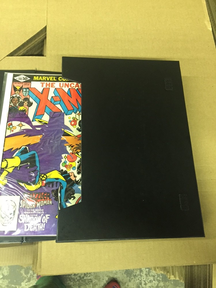 Mini Comic Book Carry On Storage Box, Portfolio Carrying Case, MAGNETIC