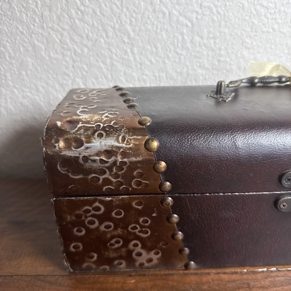 Rustic Tooled Carrying Case Wine Box