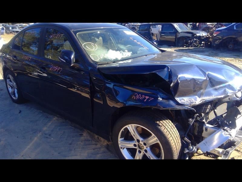 320I 2015 Fuse Box Cabin 685650