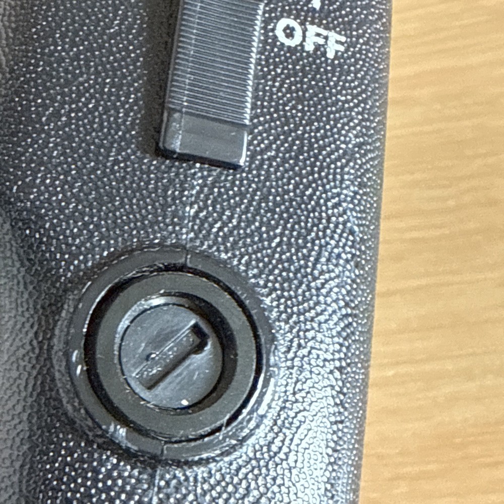 ANDIS CLIPPERS 2 SPEED DETACHABLE PLUS+ MODEL AG2