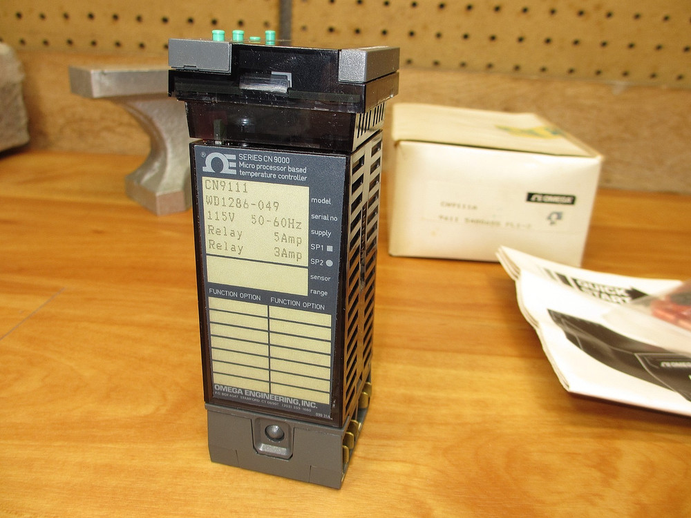 Omega CN9111 *USED* Temperature Controller CN9000