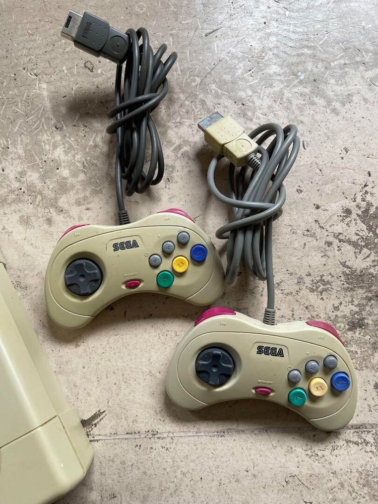 SEGA Saturn WHITE Game HST-3220 Console ＋ 2 Controller ＋ Cable Tested Work Japa