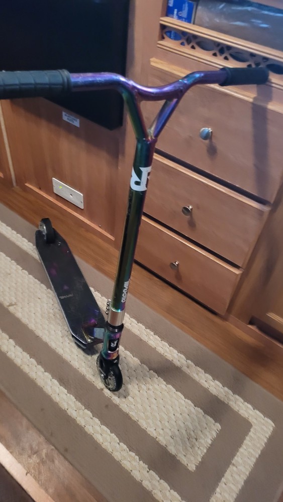 RipRail Pro Kick Scooter - Neo Chrome