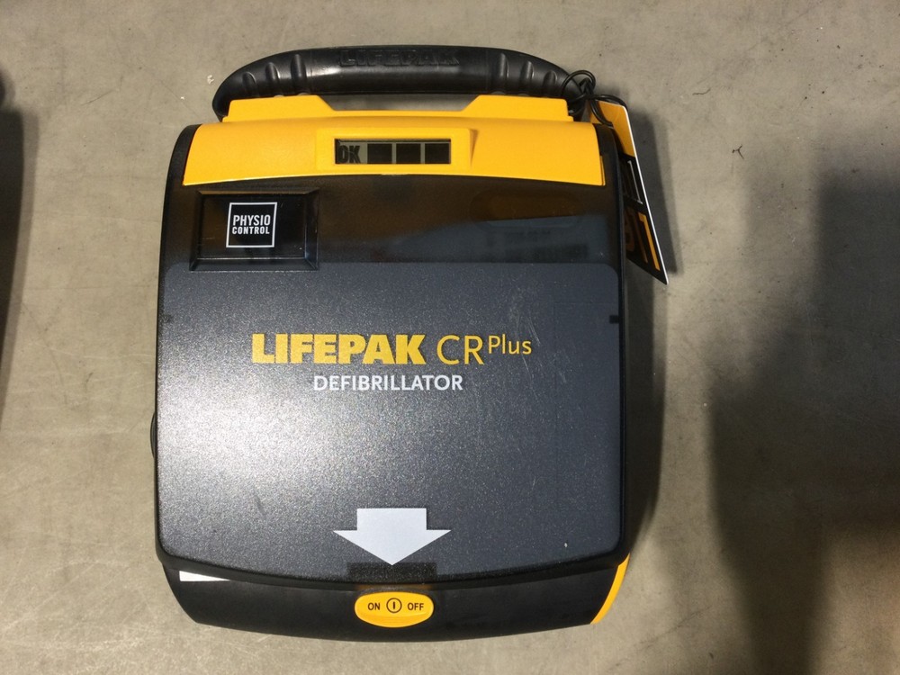 PHYSIO-CONTROL LIFEPAK CR PLUS W/CASE