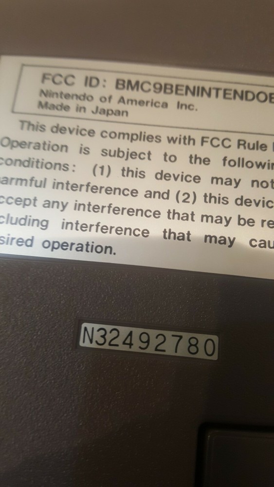 1985 Nintendo Entertainment System Video Game Bundle Set w/game