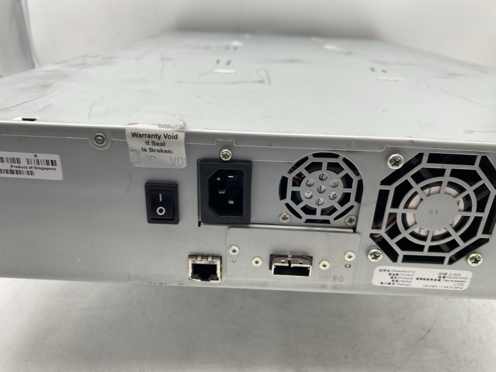 Quantum SuperLoader 3 L700 - No Tape Drives FOR PART