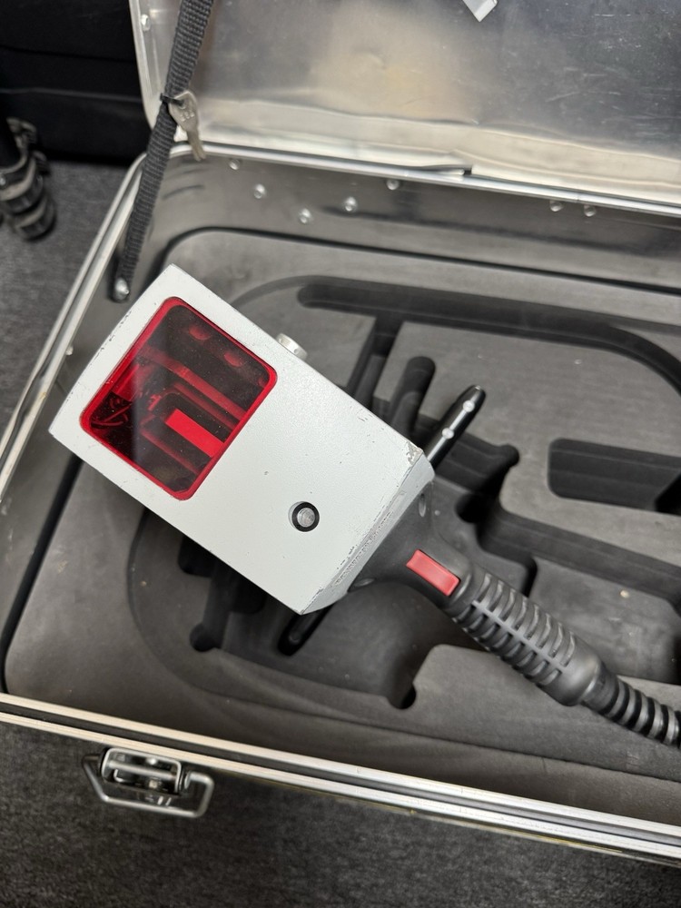 Leica T-Scan Laser Scanner