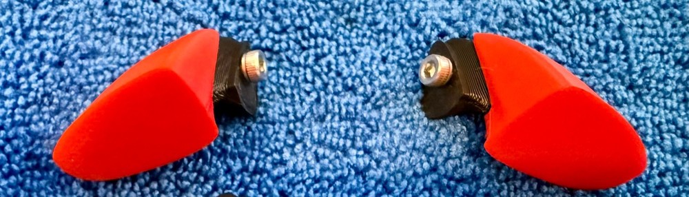 Custom 3d printed mirrors for 1:7 Scale RC car