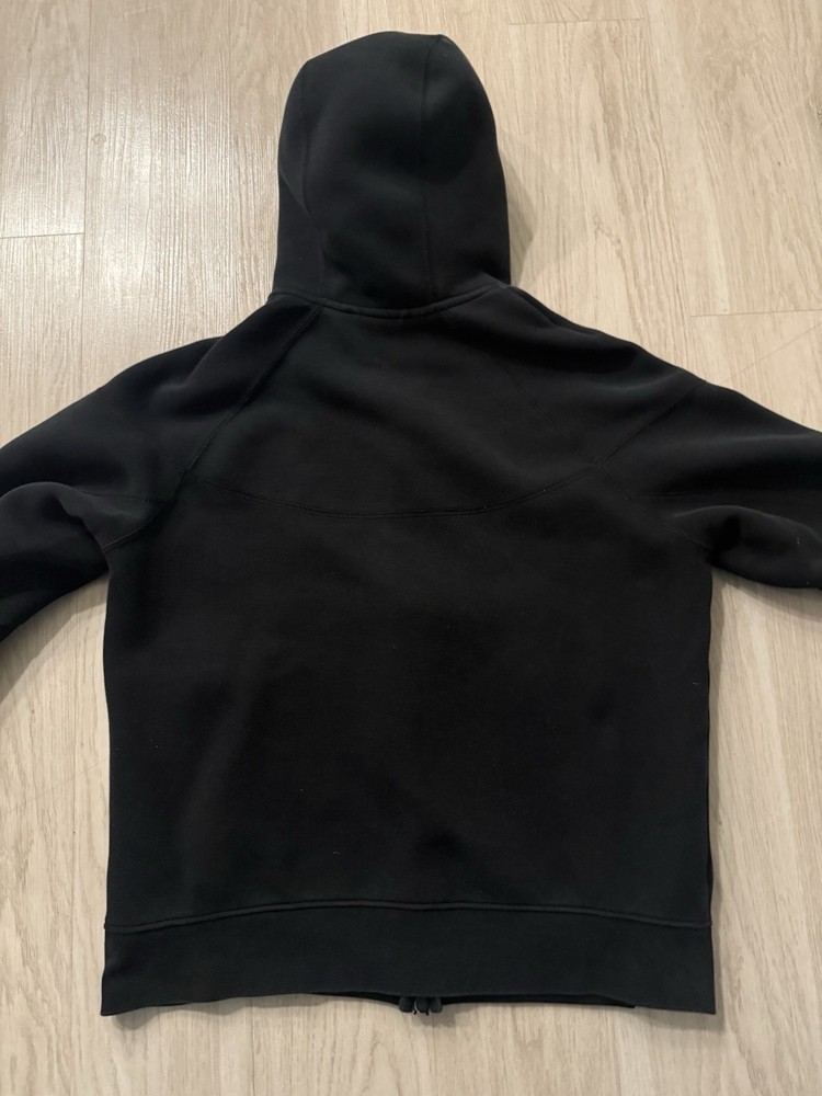 Black Sierra Canyon Nike Tech Size Large