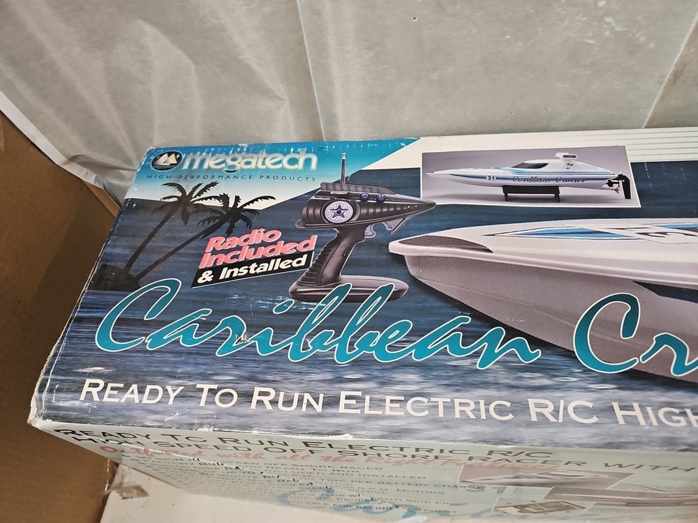 Megatech Caribbean Cruiser Remote Control Boat W/Box-Battery & Controller TESTED