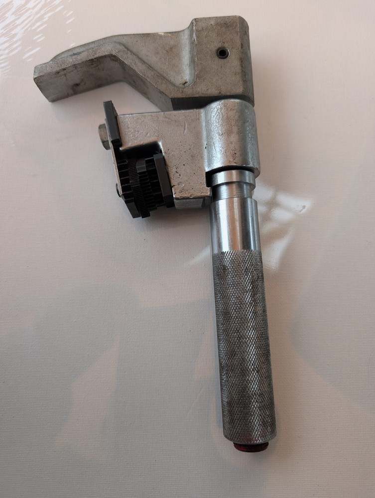 Vintage MAC TC-500 Thread Chaser Tool