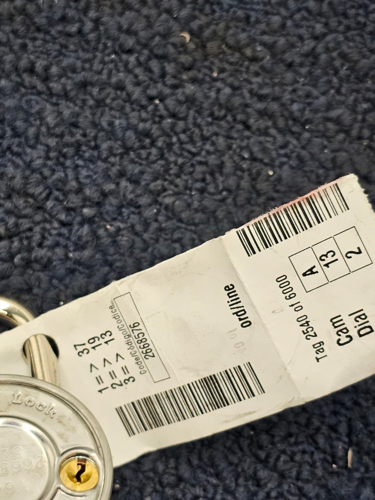 (QTY 5) MasterLock V647 2668576 3224 Combination Padlock