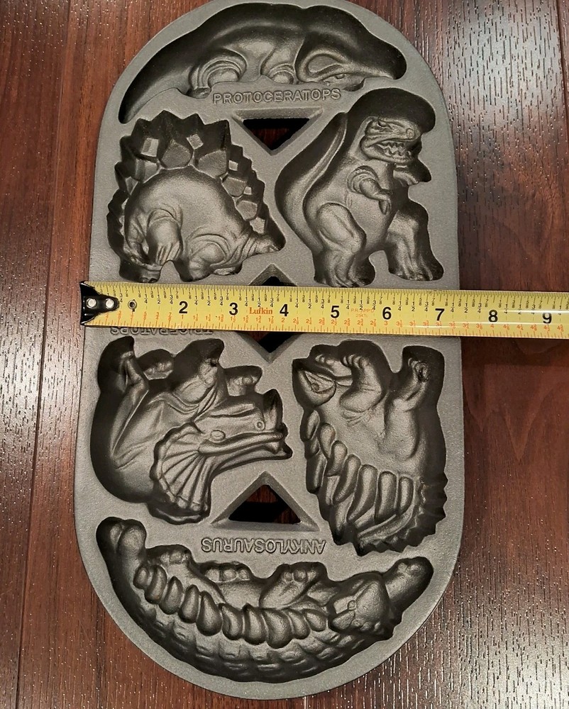 Vintage John Wright Heavy Cast Iron Dinosaurs Mold 6 Different Dinosaurs So Cool