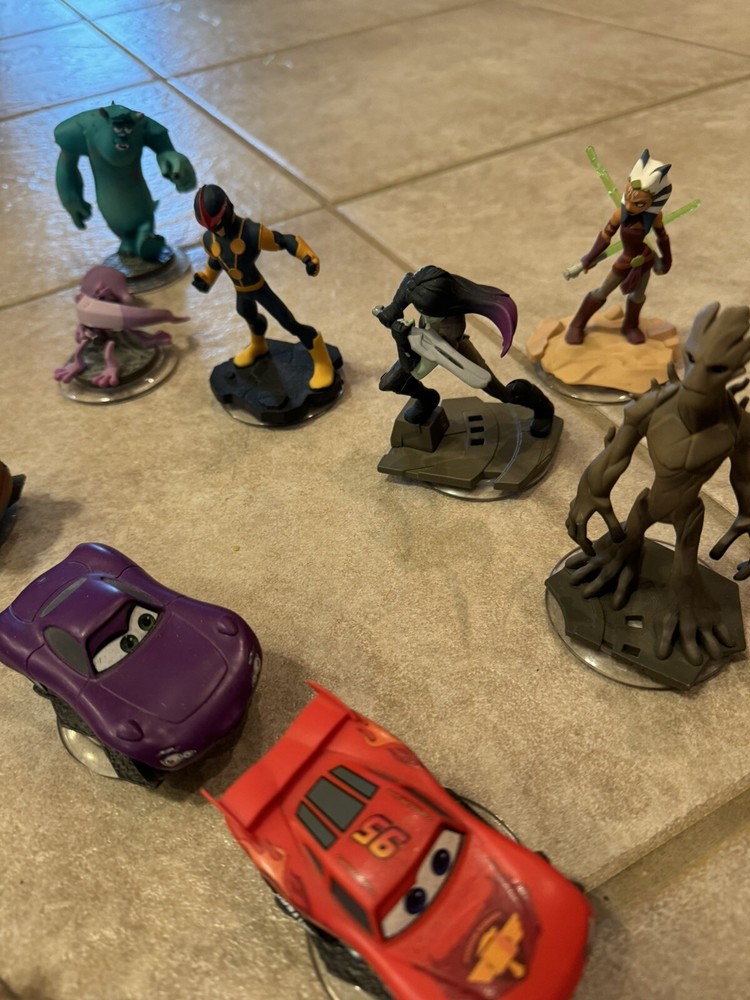 Disney Infinity Figures Huge Mixed Lot 40 Pieces **Read Description