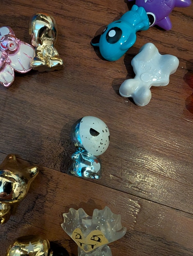 gogos crazy bones Lot Over 120