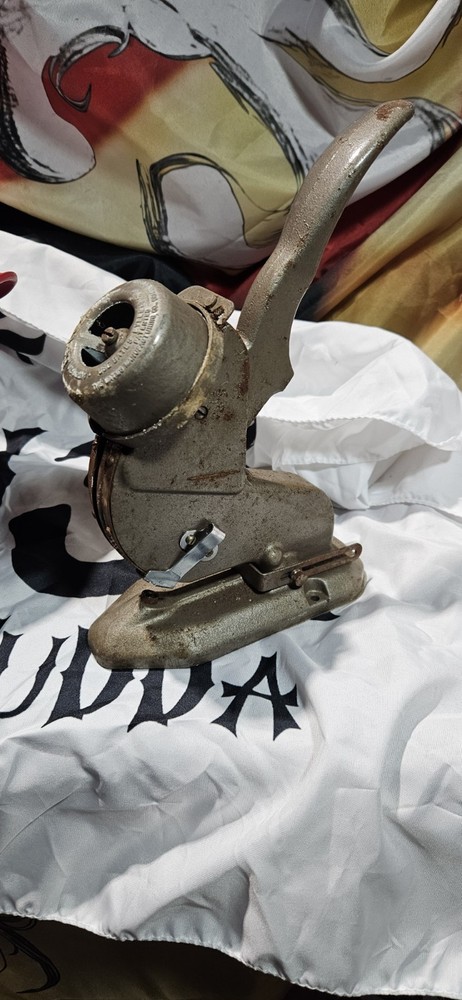 Bates Eyeleter Eyelets Automatic Hand Press Punch Tool Vintage