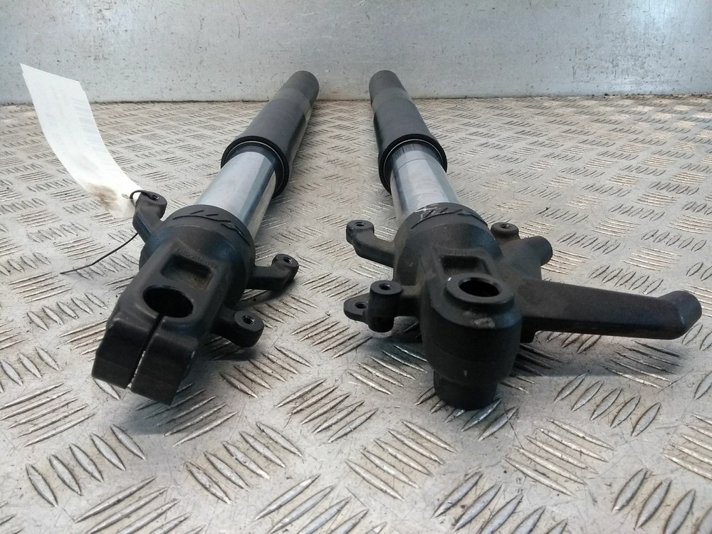 2016 KTM 125 DUKE FORKS