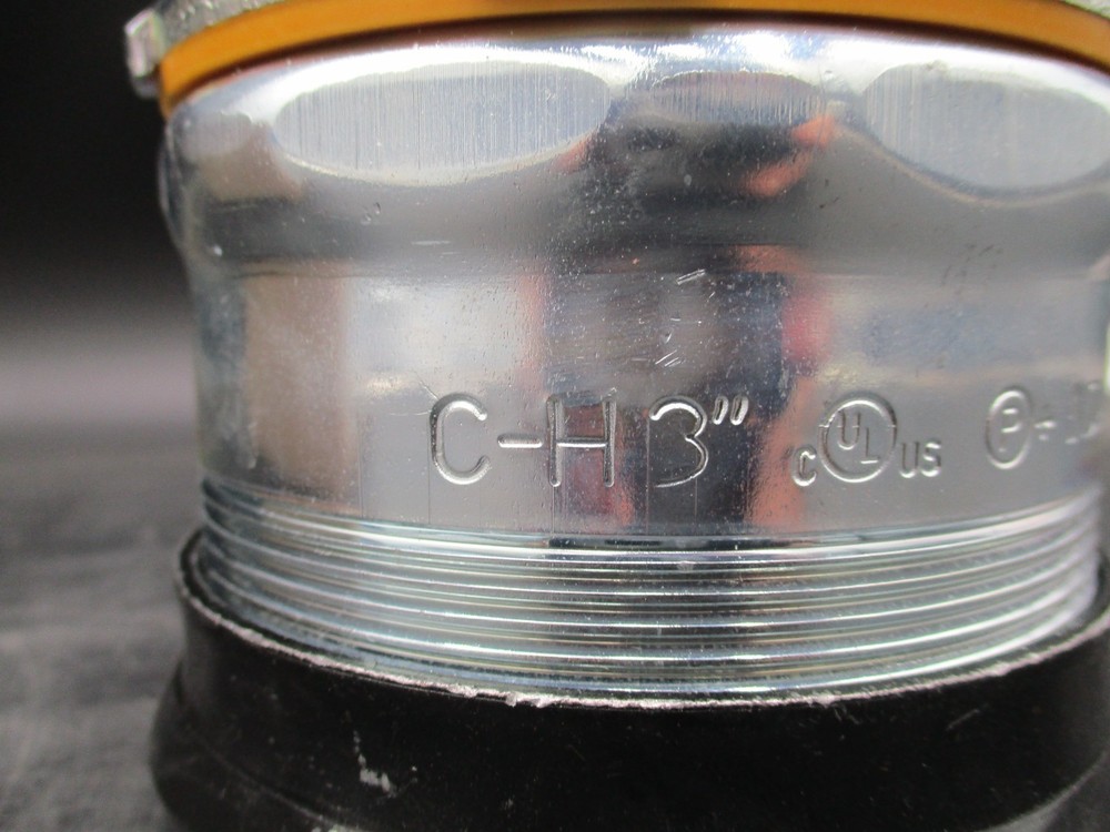 EATON CROUSE HINDS 657RT 3" RAINTIGHT EMT COMPRESSION CONNECTOR