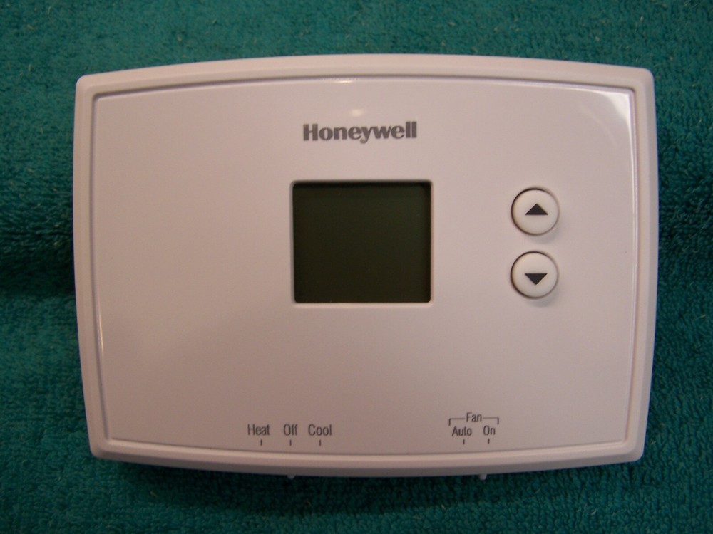 Honeywell RTH111B1024 non-Programmable Electronic digital Thermostat RTH111B
