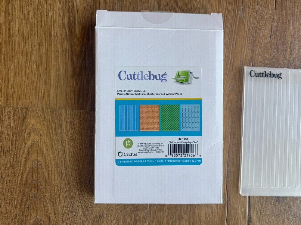 Provo Craft Cuttlebug Everyday Bundle Embossing Folders 4 pack Excellent