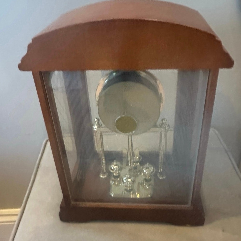 Bulova B1848 Mantle Clock