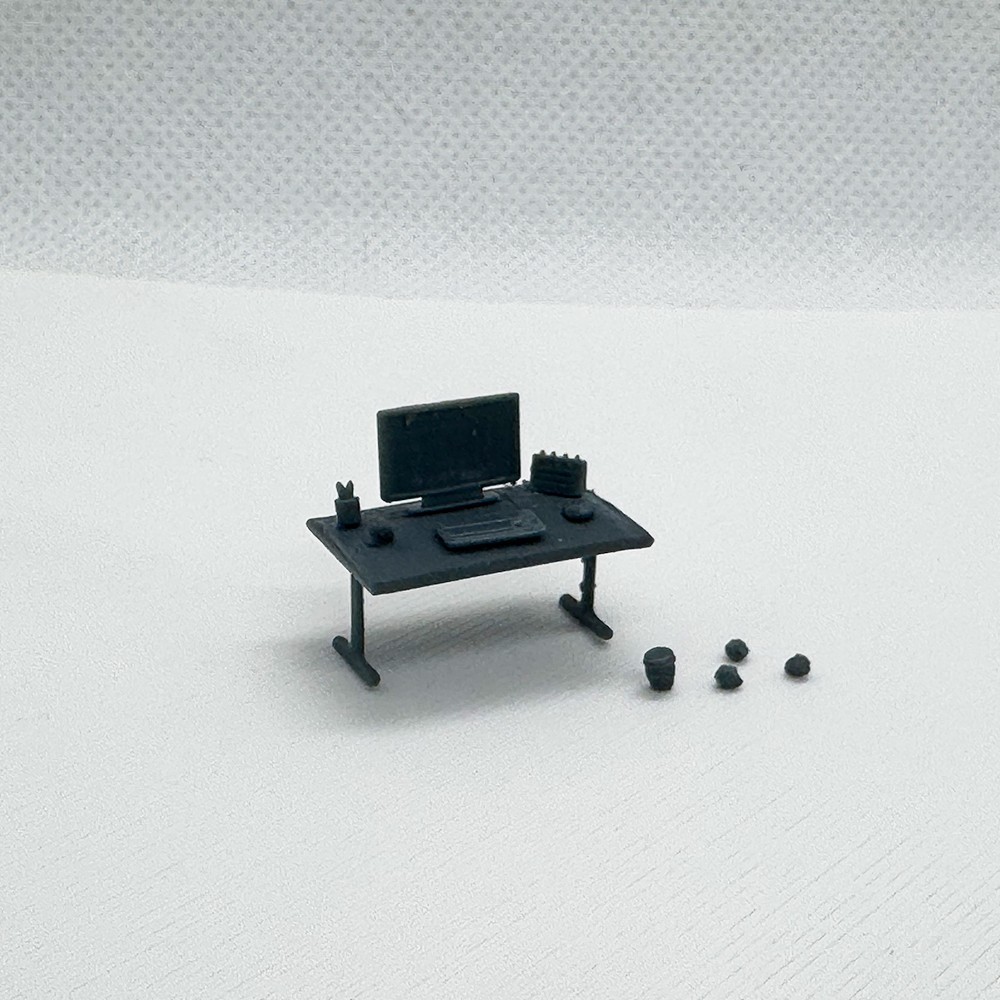MRY-SFW 1:64 Computer Desk 1set