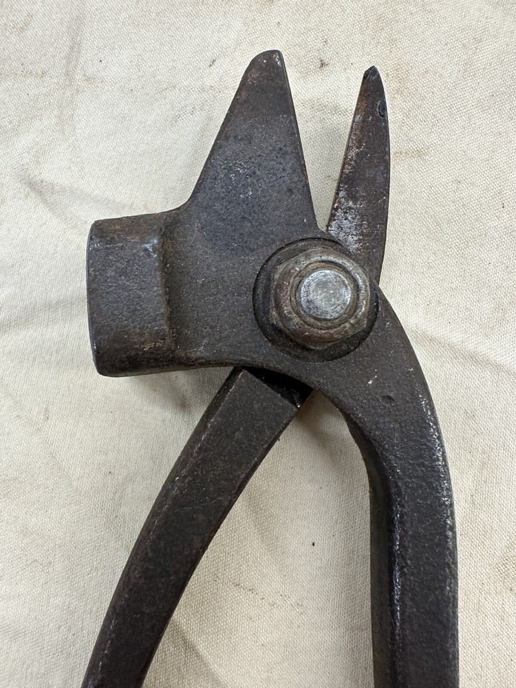Vintage Iron Tin Snips/Muli-metal Working Tool