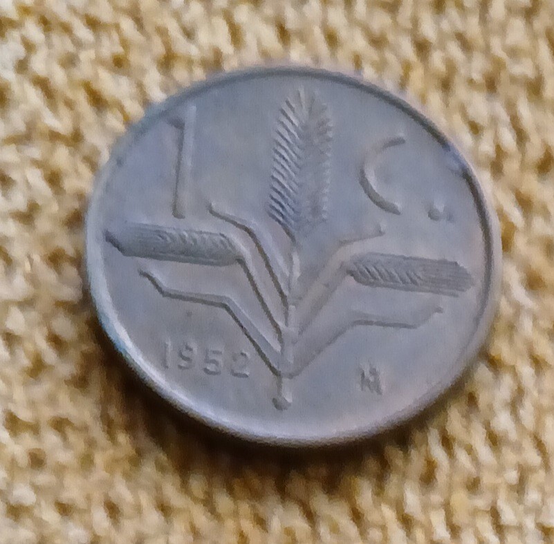 MEXICO - 1952 - ONE CENTAVO  - COIN - VF