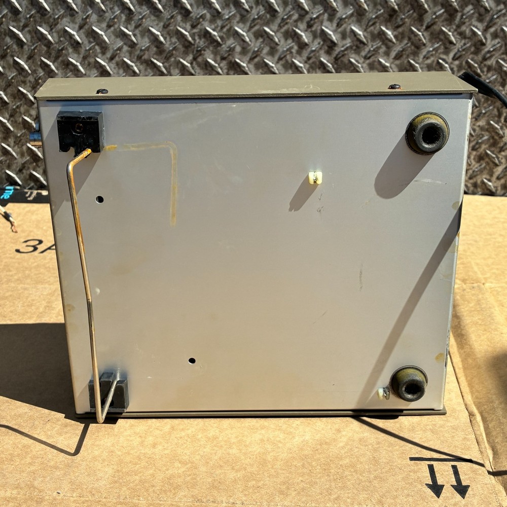 BK Precision Dynascan Model 1801 Frequency Counter Powers Up Pre Owned