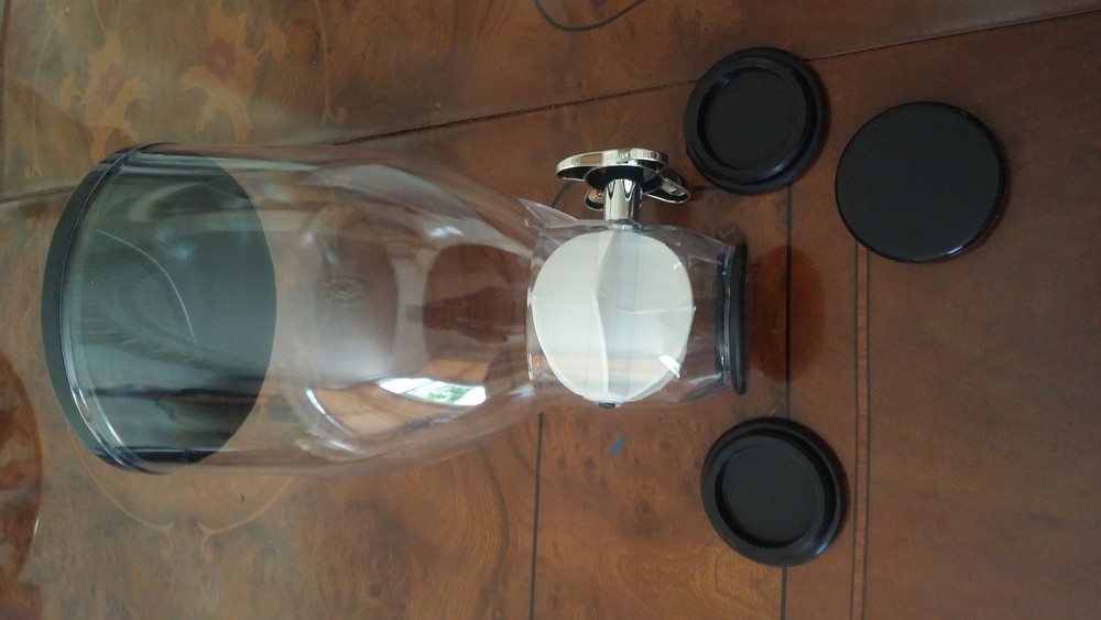 CEREAL DISPENSER BOTTOM LID