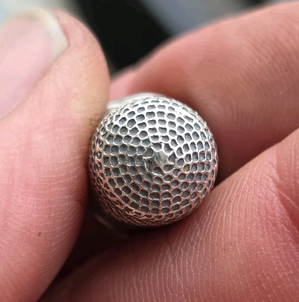 Antique boxed White Metal/ Silver Thimble.
